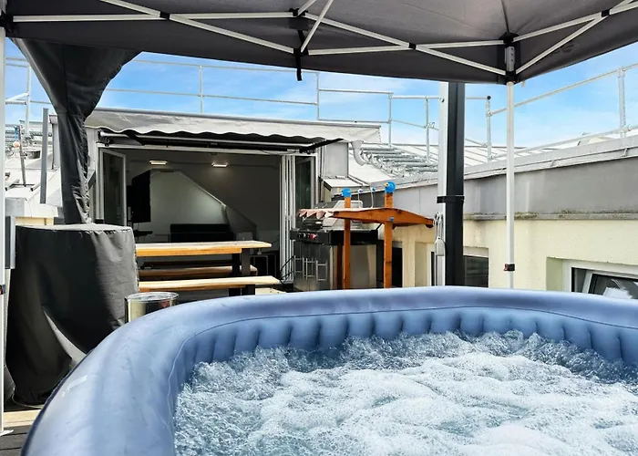 6 Zimmer Maisonette-Penthouse Pool Dachterrasse Luxus